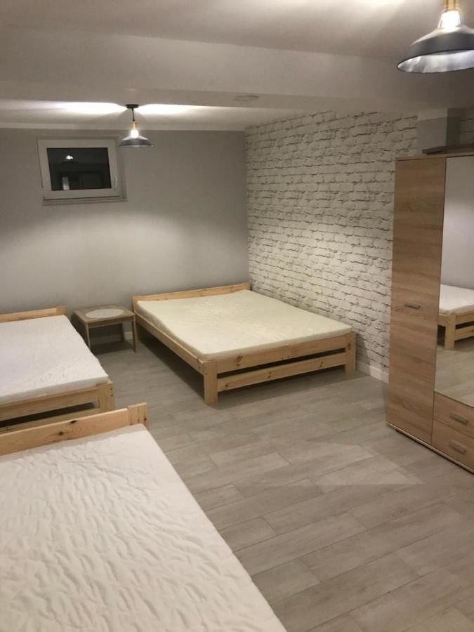 Проживание в семье Sajenek_pl Loft Basment Room Августов-18